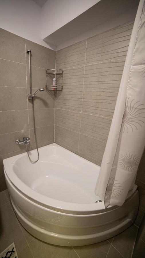 Ballade Apartment Iasi Exterior foto